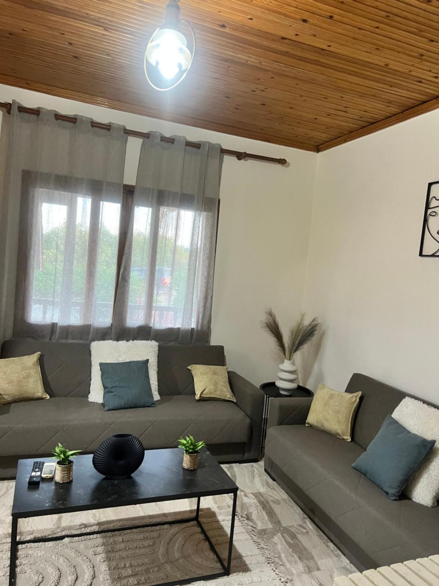 Ferienhaus House With Garden Sleeps 6 *