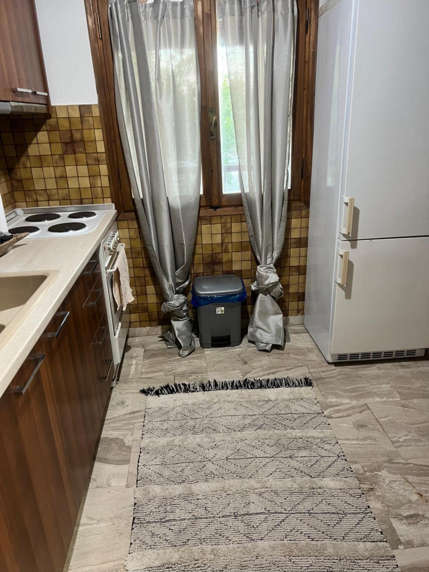 House With Garden Sleeps 6 Makrygialos