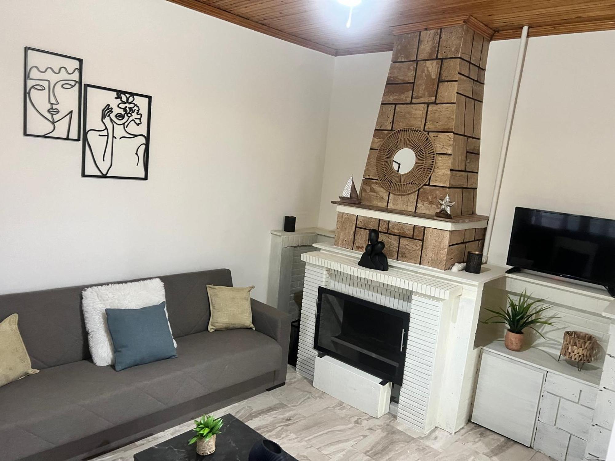 House With Garden Sleeps 6 Ferienhaus Makrygialos